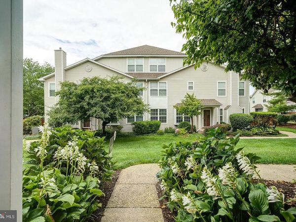 8006 SPRUCE MILL DR, YARDLEY, PA 19067