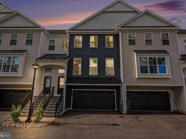 4446 SKIPPACK PIKE, Unit 106, SCHWENKSVILLE, PA 19473