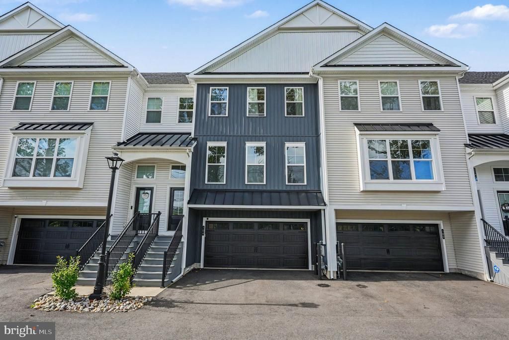 4446 SKIPPACK PIKE, SCHWENKSVILLE, PA 19473