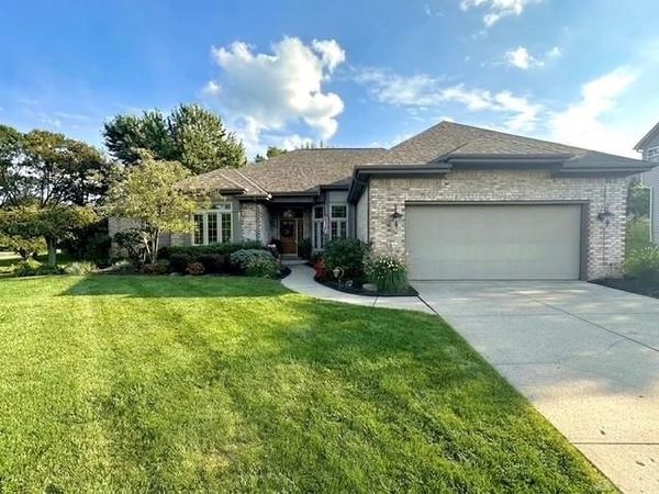 2273 Hunters Ridge Boulevard, Beavercreek, OH 45434