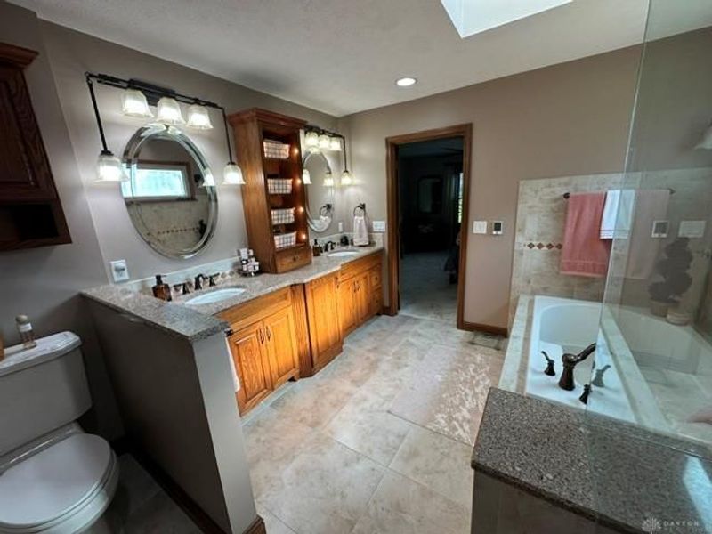 2273 Hunters Ridge Boulevard, Beavercreek, OH 45434 Photo 17