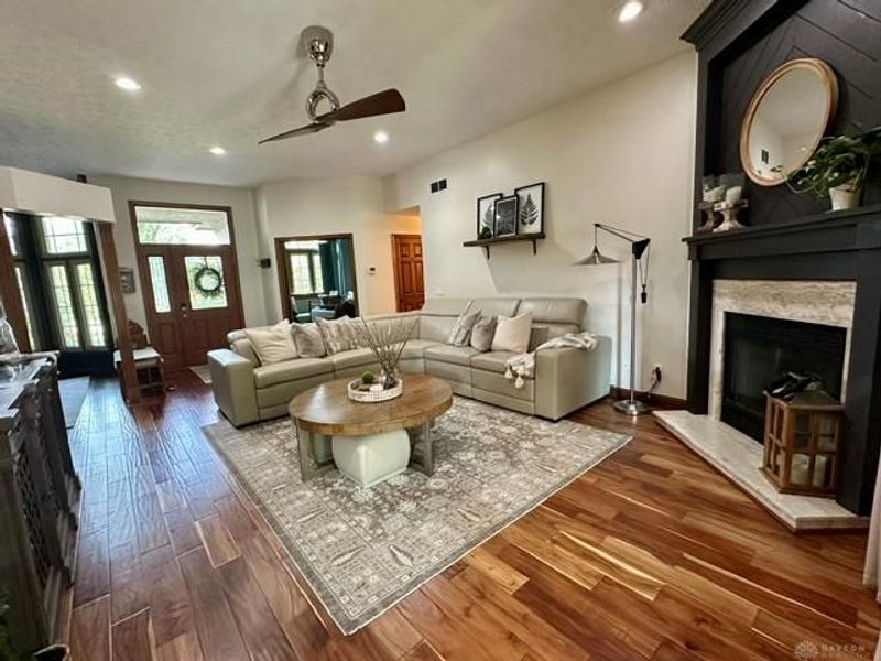 2273 Hunters Ridge Boulevard, Beavercreek, OH 45434 Photo 3