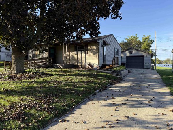 1404 Winter Drive, FREEPORT, IL 61032