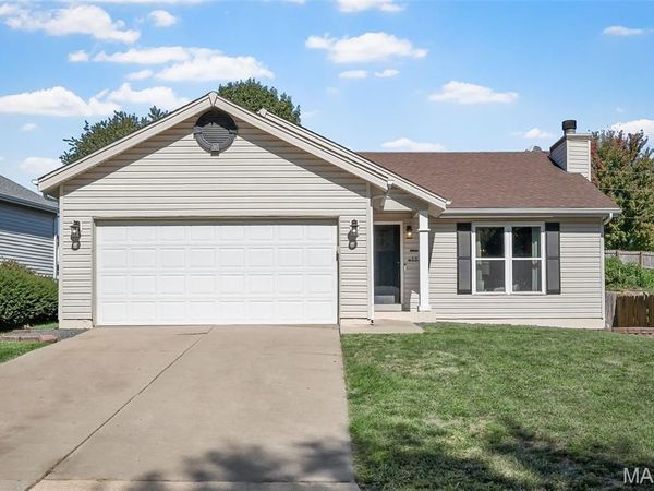 137 Hollow Creek Drive, St Peters, MO 63376