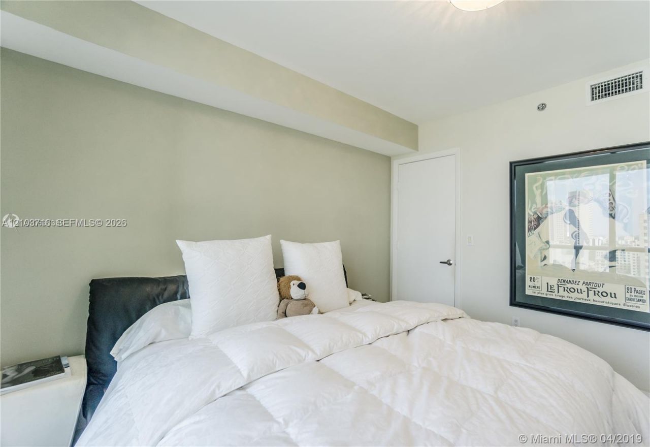 50 Biscayne Blvd , Unit 1807, Miami, FL 33132 Photo