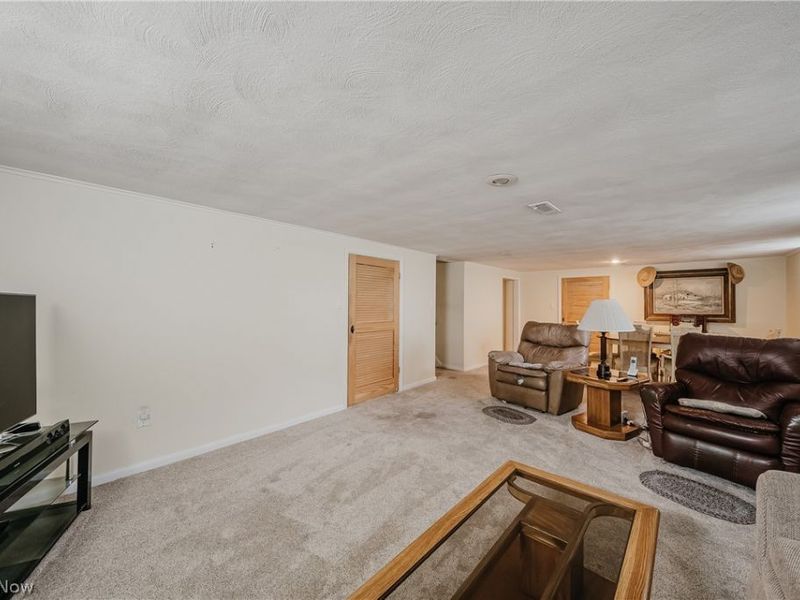 7435 Nethersole Drive, Middleburg Heights, OH 44130 Photo 16