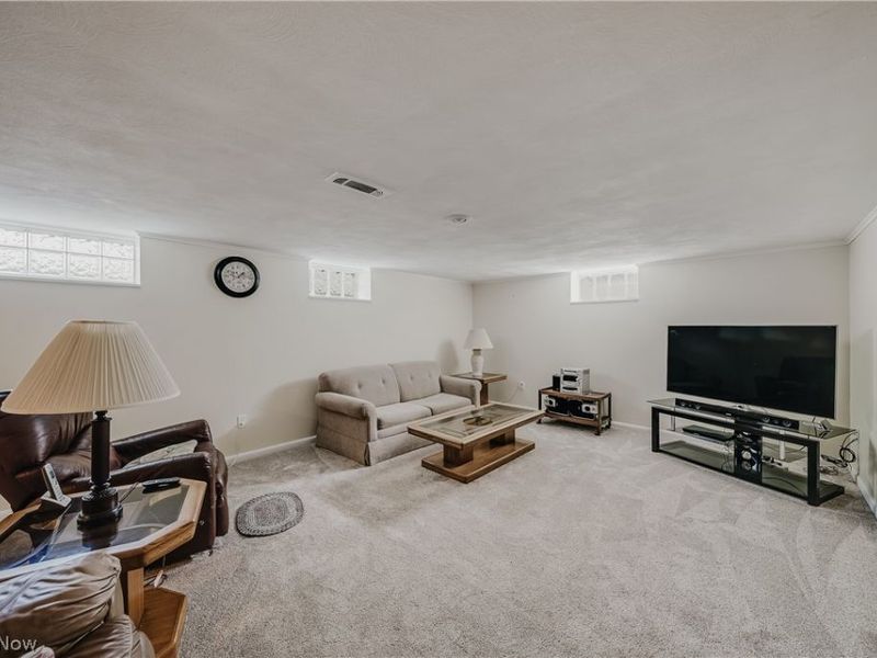 7435 Nethersole Drive, Middleburg Heights, OH 44130 Photo 19