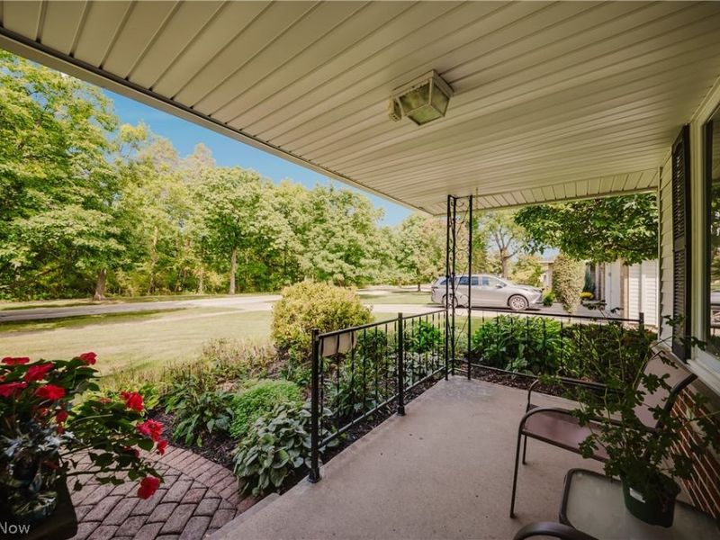 7435 Nethersole Drive, Middleburg Heights, OH 44130 Photo 32