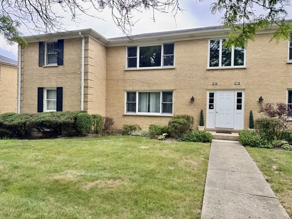 1630 McGovern Street , Unit 2S, Highland Park, IL 60035