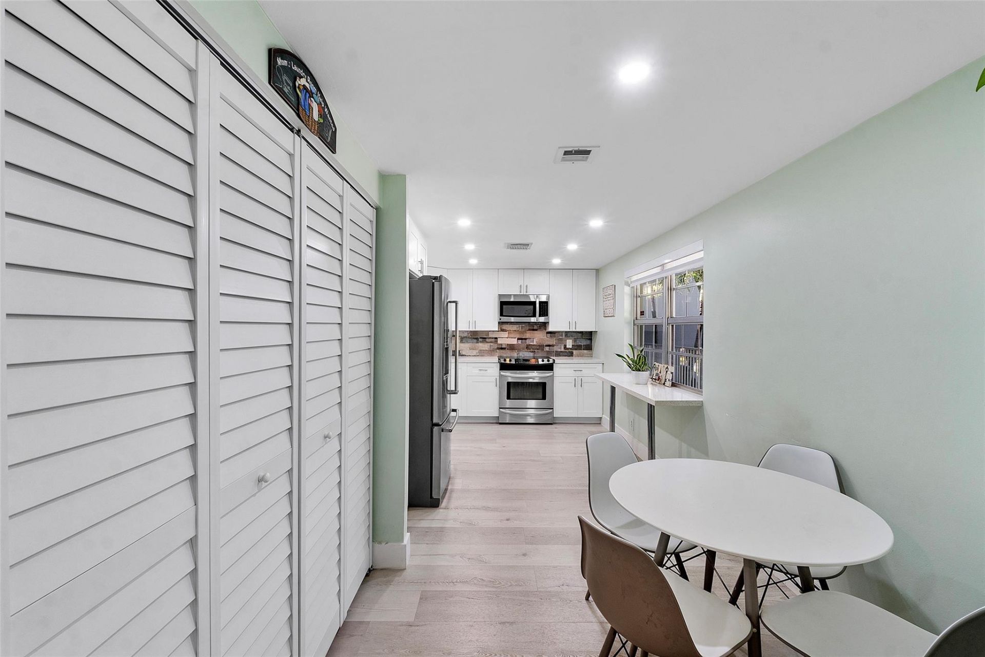 4261 W Palm Aire Drive, Unit 203, Pompano Beach, FL 33069 Photo