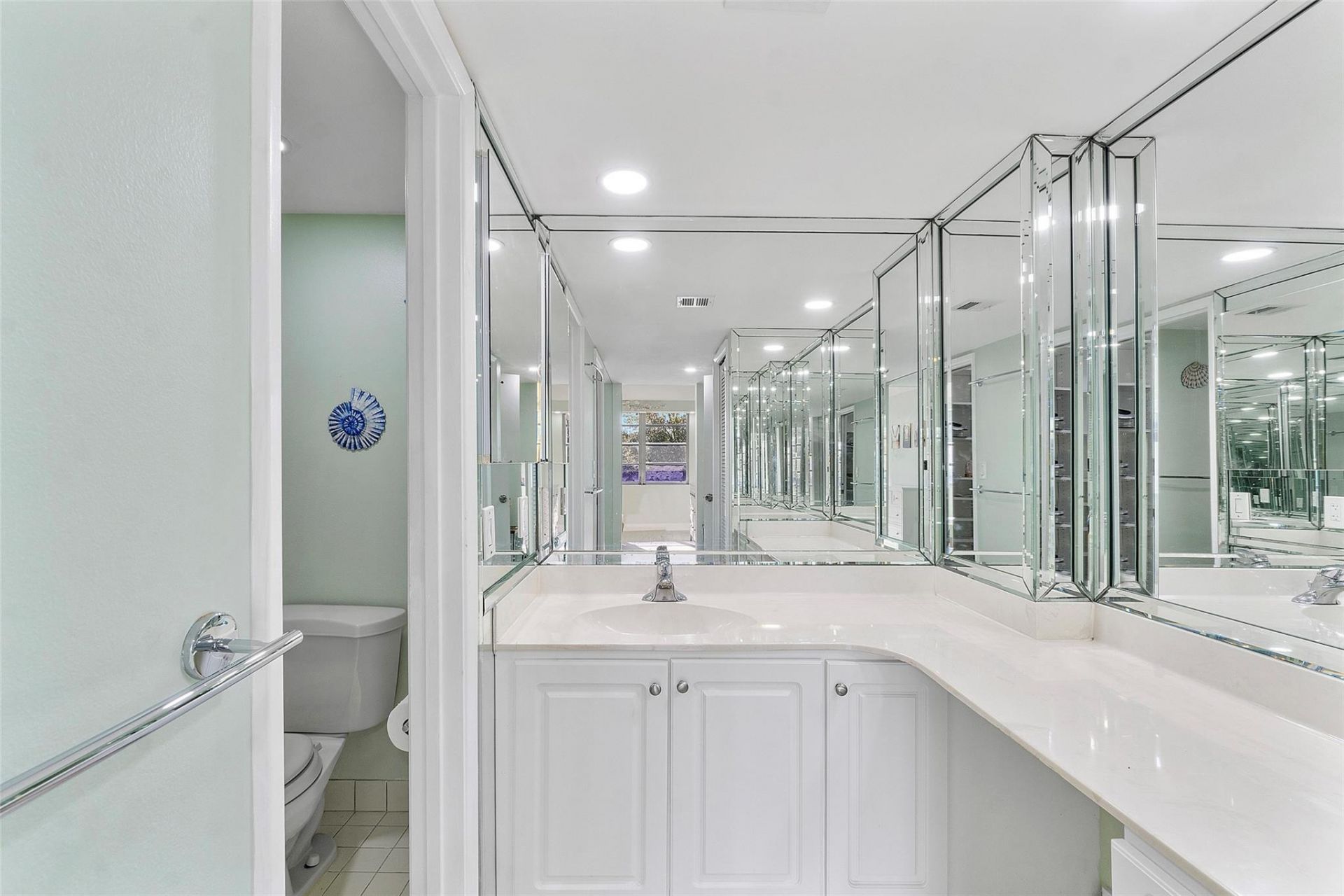 4261 W Palm Aire Drive, Unit 203, Pompano Beach, FL 33069 Photo