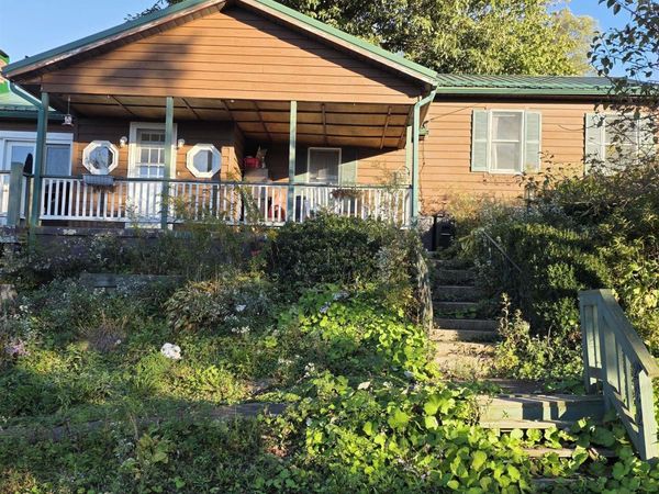 262 Brown Street, Thomas, WV 26292