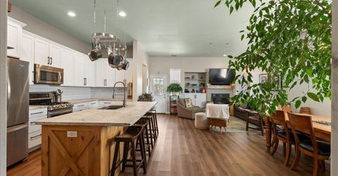10170 Buckeye Court, Reno, NV 89521 Photo