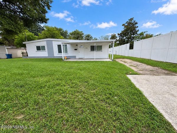 10708 BRIARCLIFF Road E, Jacksonville, FL 32218
