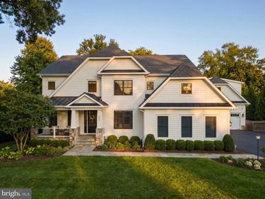 402 MASHIE DRIVE SE , VIENNA, VA 22180