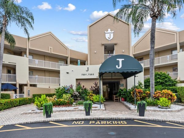 7361 Granville Drive, Unit 303, Tamarac, FL 33321