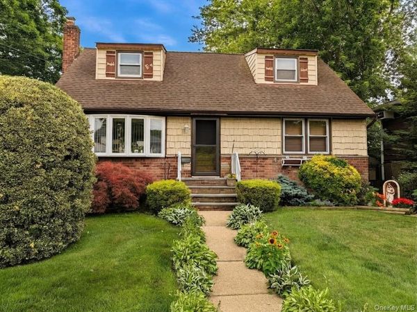 2306 Fowler Street , North Bellmore, NY 11710