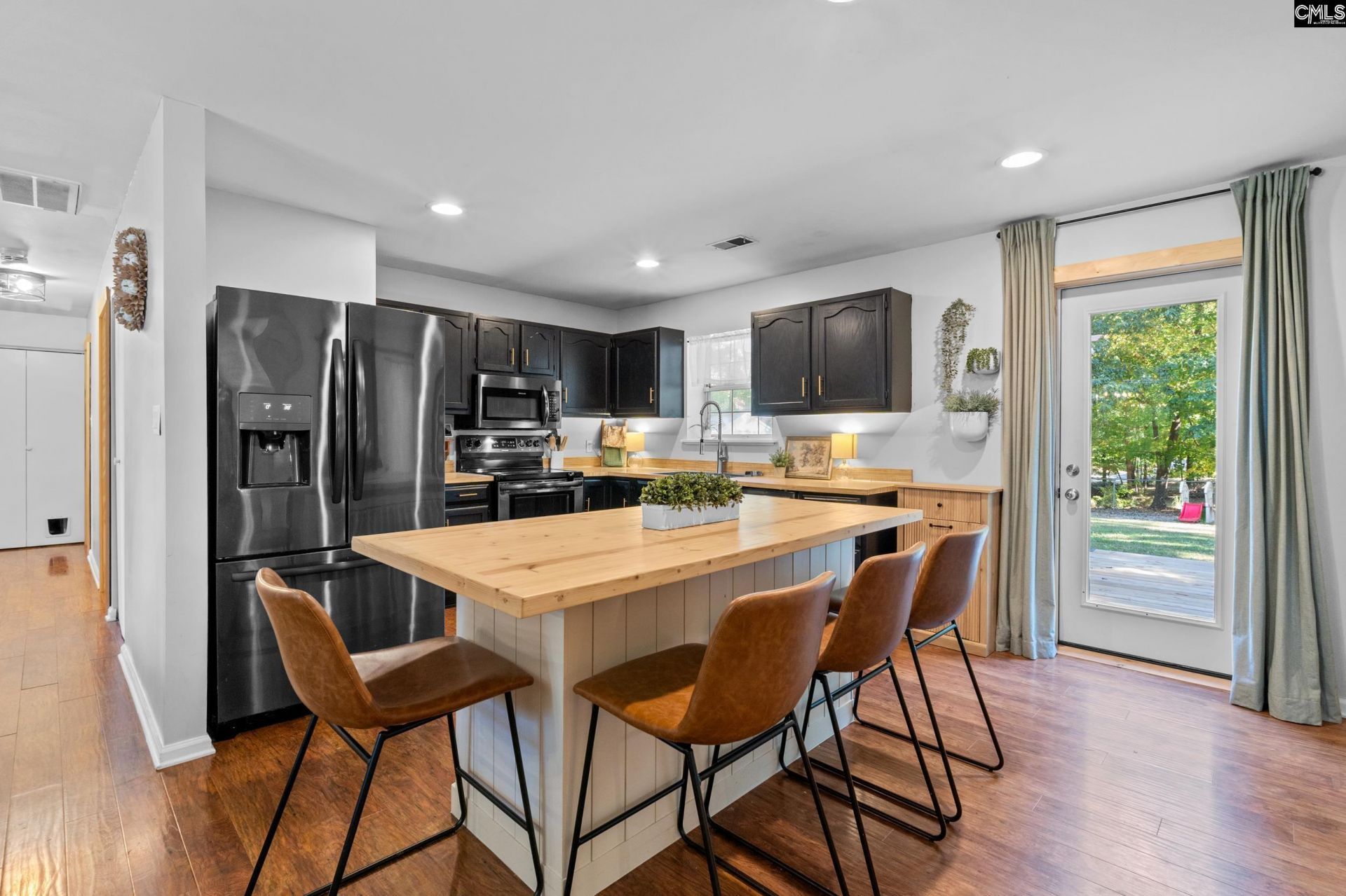 1055 Hilton Sound Drive  Photo 5
