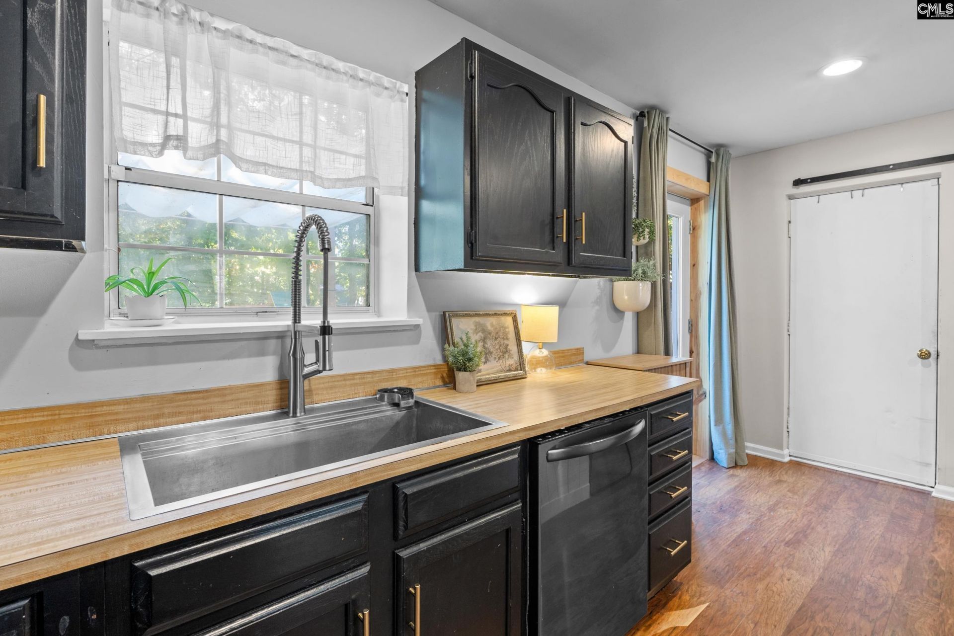 1055 Hilton Sound Drive  Photo 6