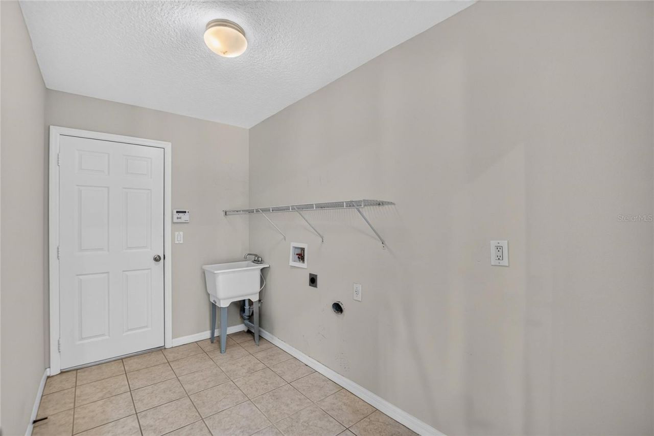 6129 41st Street Street E, Bradenton, FL 34203 Photo