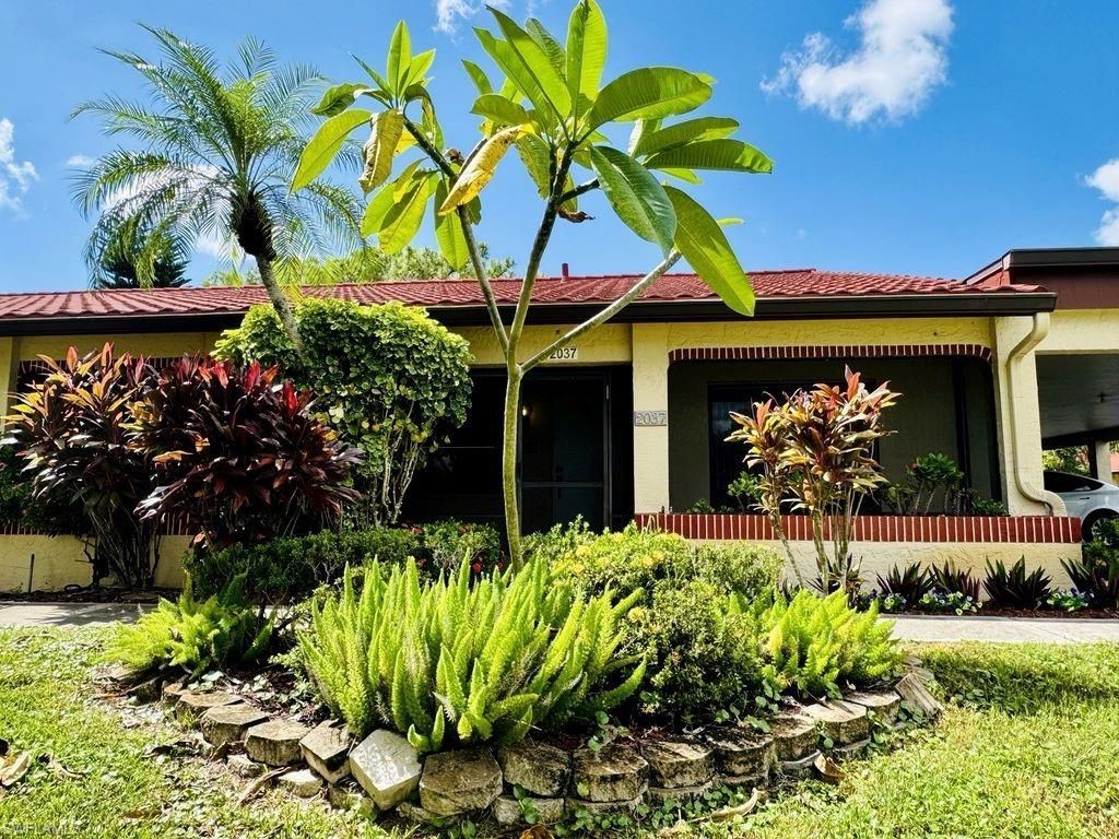 2037 Pine Isle Ln , Unit 2037, Naples, FL 34112 Photo