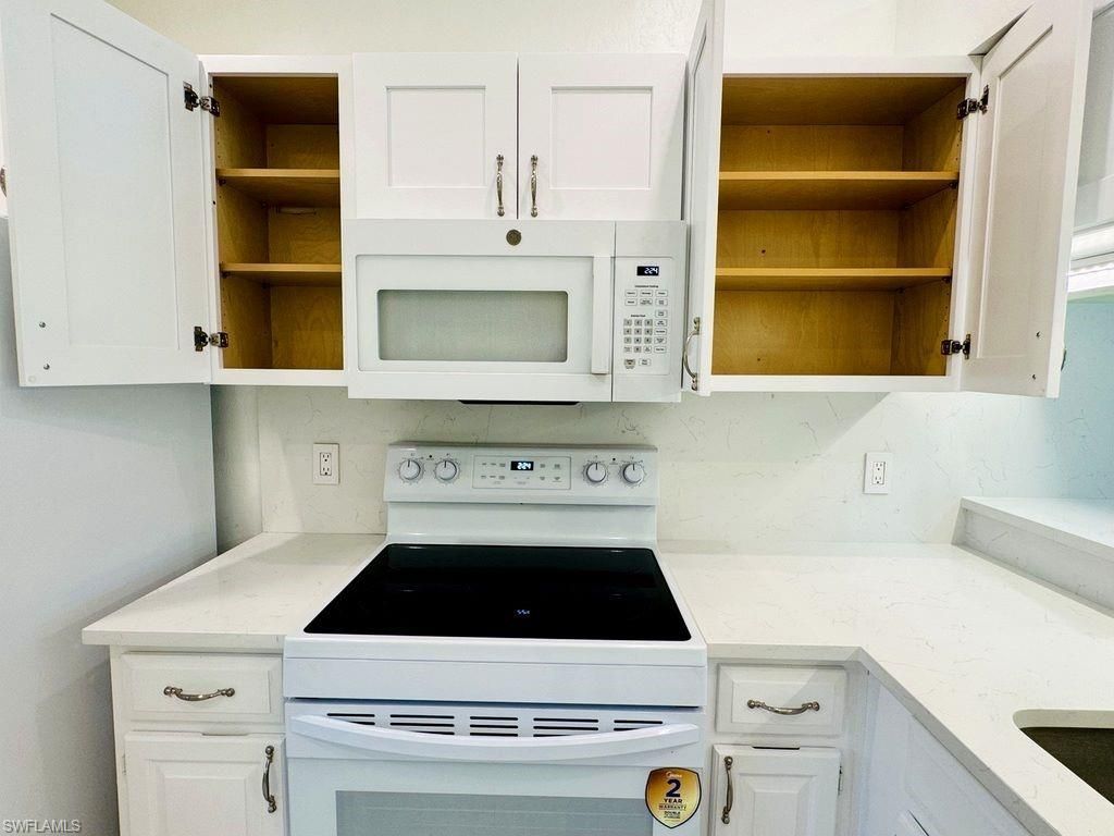 2037 Pine Isle Ln , Unit 2037, Naples, FL 34112 Photo