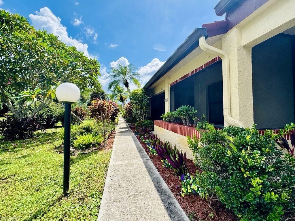2037 Pine Isle Ln , Unit 2037, Naples, FL 34112 Photo