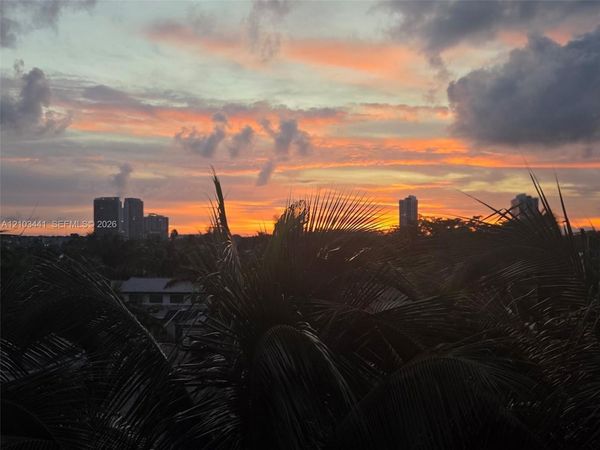 3536 NE 168th St , Unit 508, North Miami Beach, FL 33160