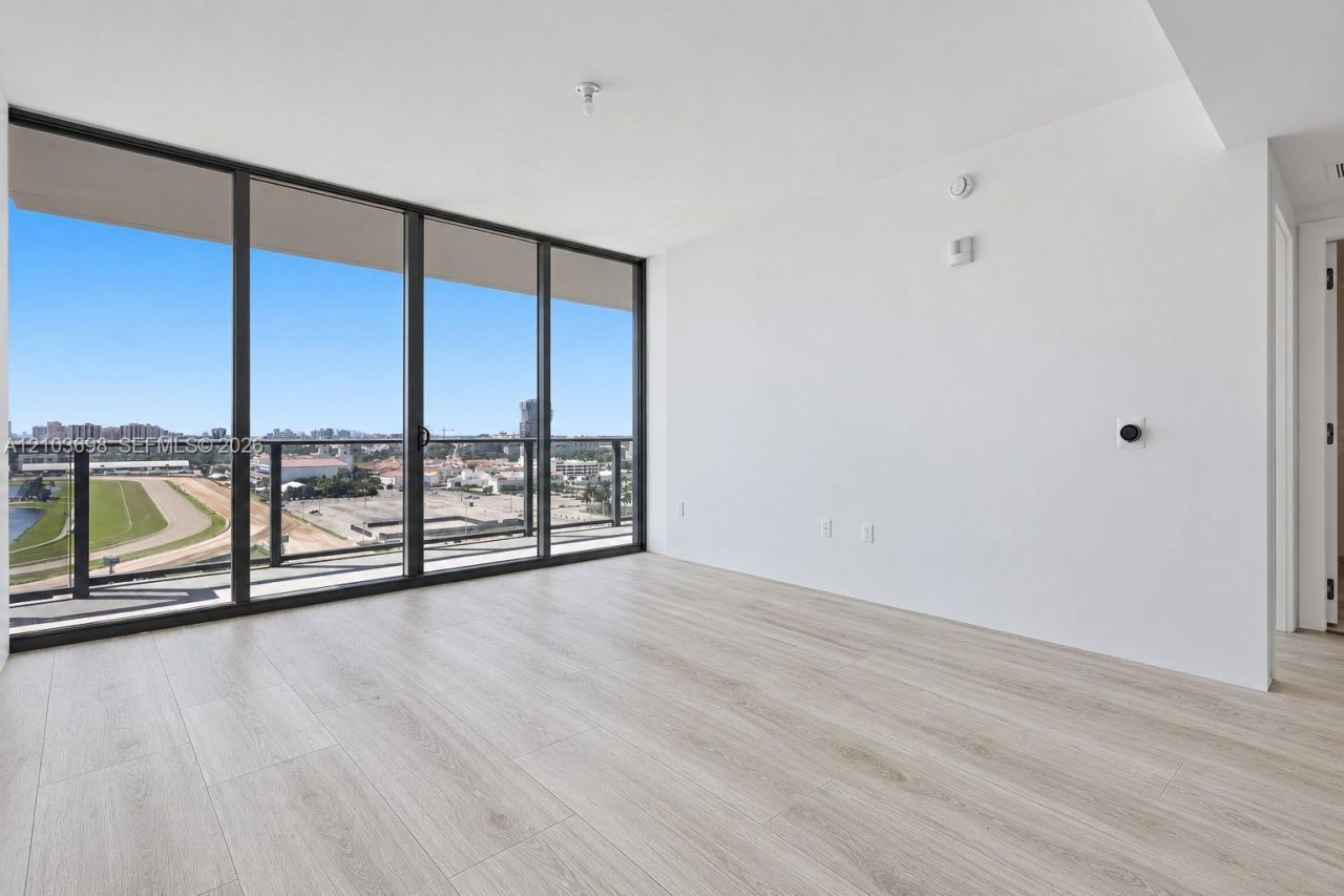 1170 E Hallandale Beach Blvd, Unit 1612, Hallandale Beach, FL 33009 Photo