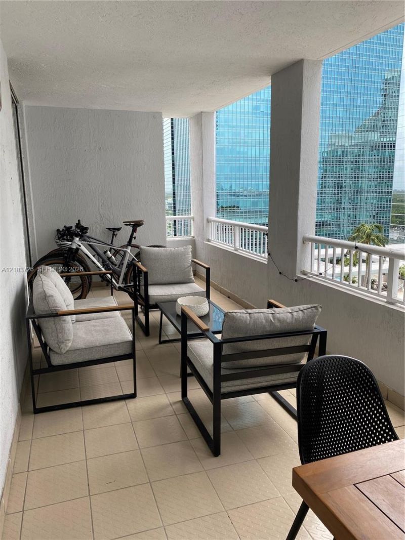 170 SE 14th St, Unit 1908, Miami, FL 33131 Photo