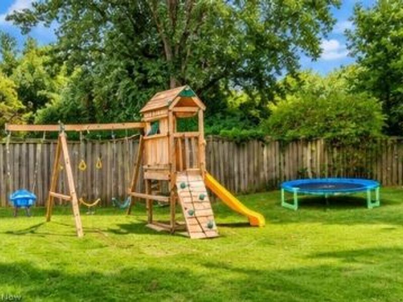 849 Derby Drive, Painesville, OH 44077 Photo 11