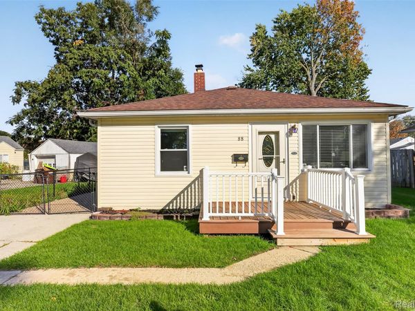 88 Potter Drive, Belleville, Mi 48111