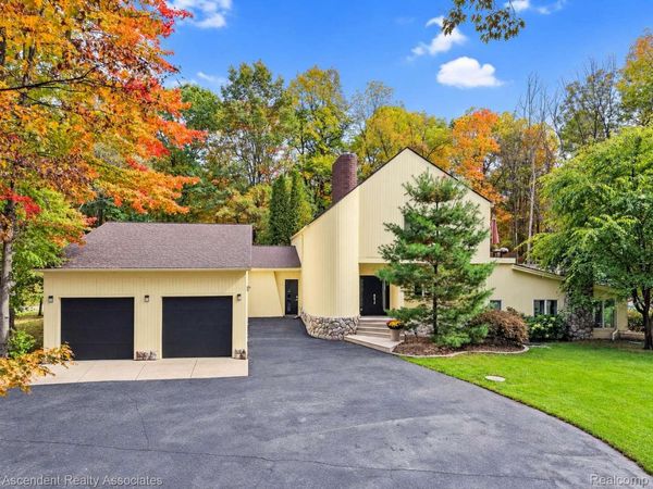 950 E Romeo Road, Oakland Township, Mi 48363