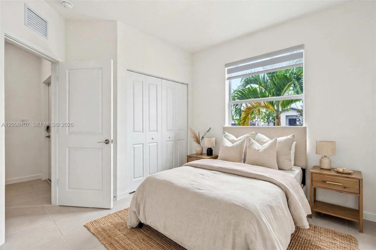 11011 SW 230 Terrace, Miami, FL 33170 Photo