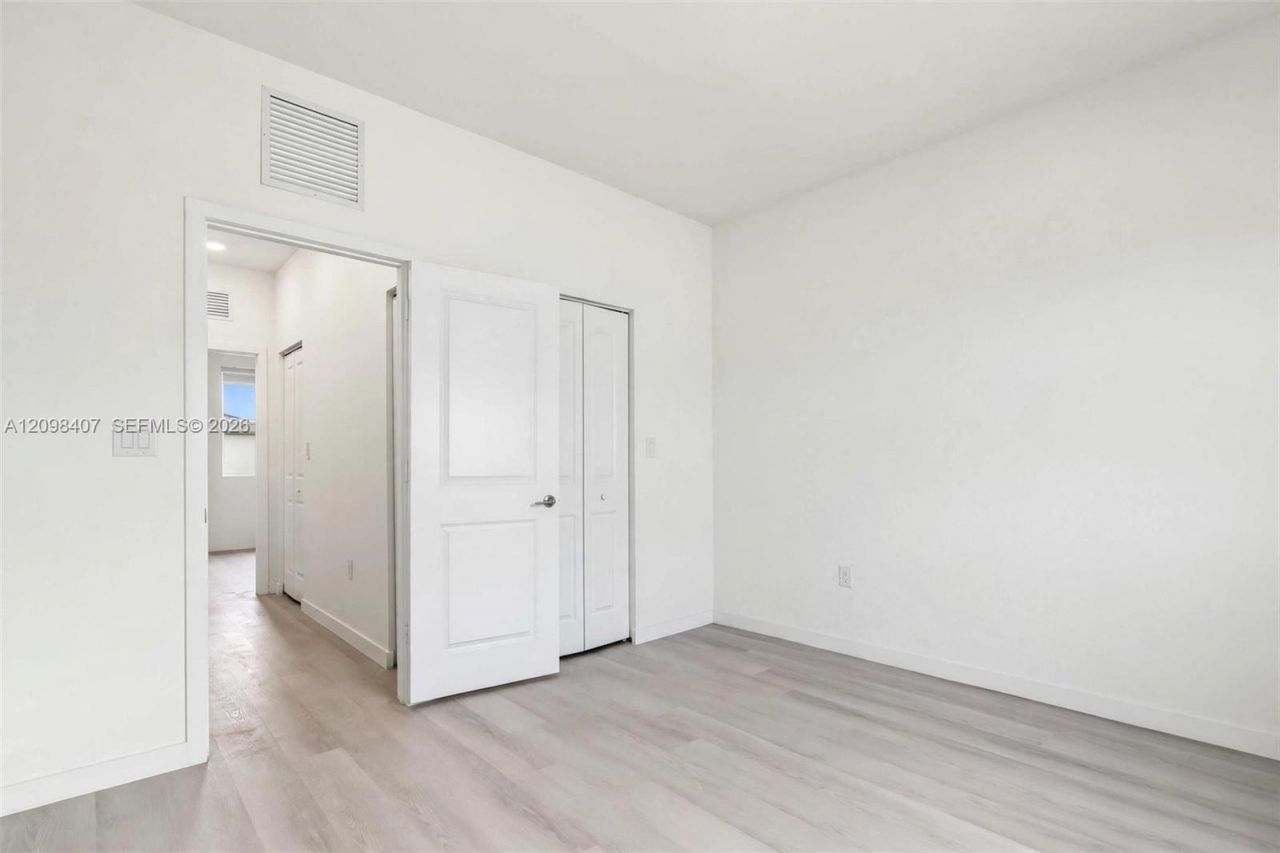 11011 SW 230 Terrace, Miami, FL 33170 Photo