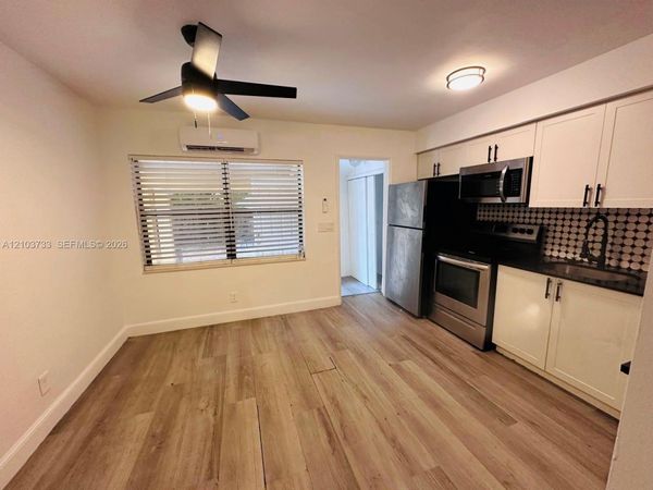 2036 NE 26th St , Unit 2, Wilton Manors, FL 33305