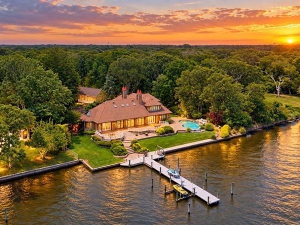 99 Holly Ln, Berkeley, NJ 08721