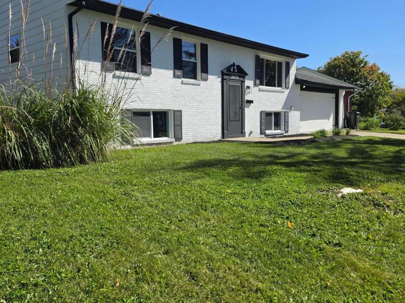 2870 Chesfield Drive, Columbus, OH 43204 Photo 2