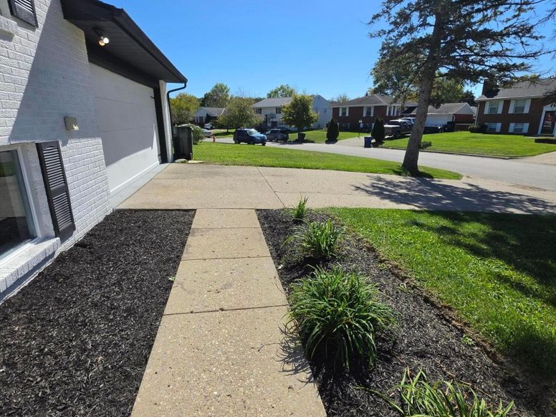 2870 Chesfield Drive, Columbus, OH 43204 Photo 3