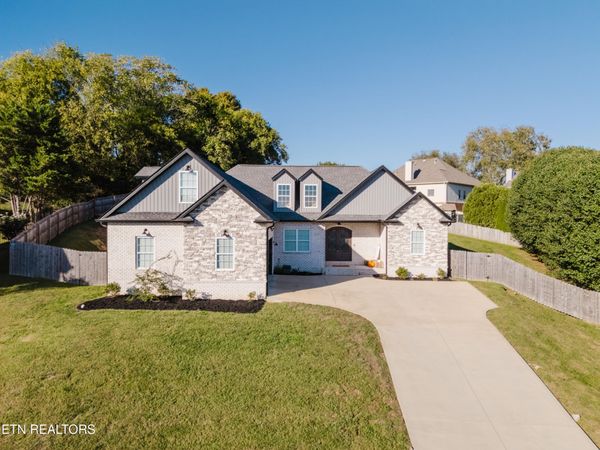 8026 Canter Lane, Powell, TN 37849
