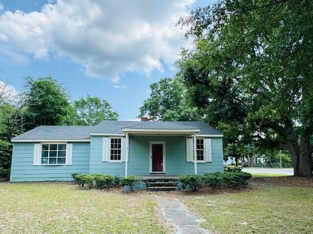 609 Shaw Drive Photo 1