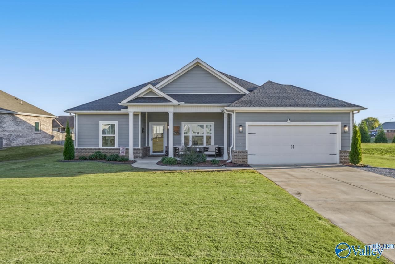 104 Parvin Way Drive, Hazel Green, AL 35750 Main Photo