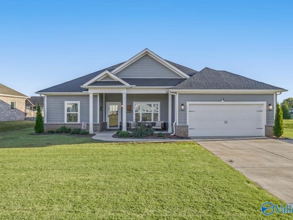 104 Parvin Way Drive, Hazel Green, AL 35750