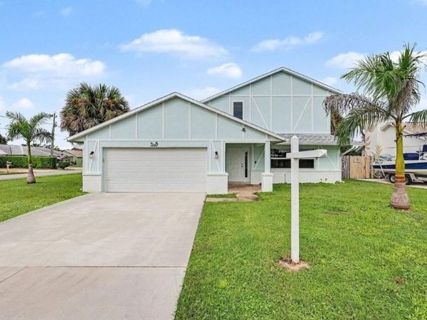 2700 RAINTREE LAKE CIRCLE, MERRITT ISLAND, FL 32953