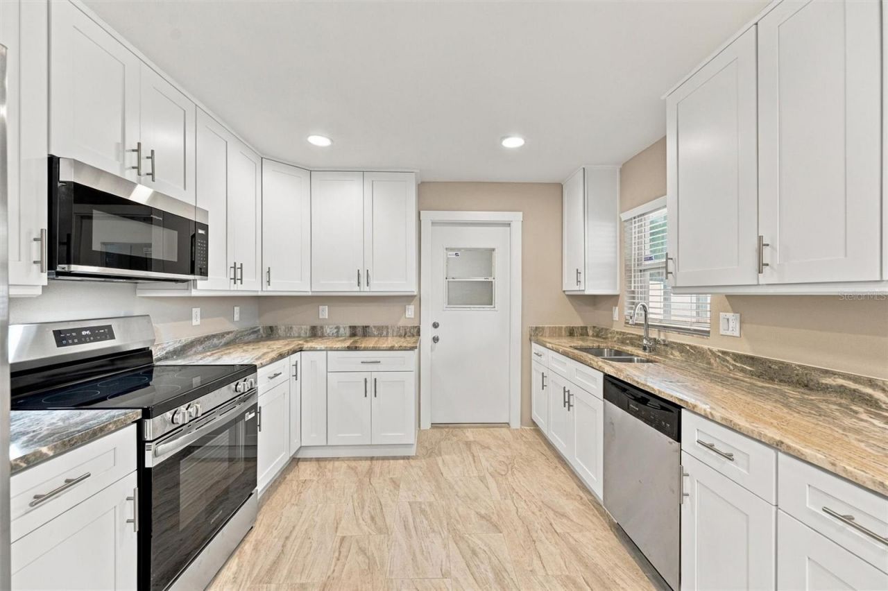 3205 Dunbar Drive , Sarasota, FL 34232 Photo