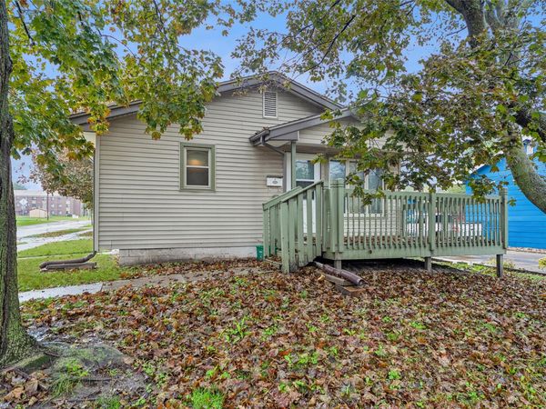 1400 E 18th Street, Des Moines, IA 50316