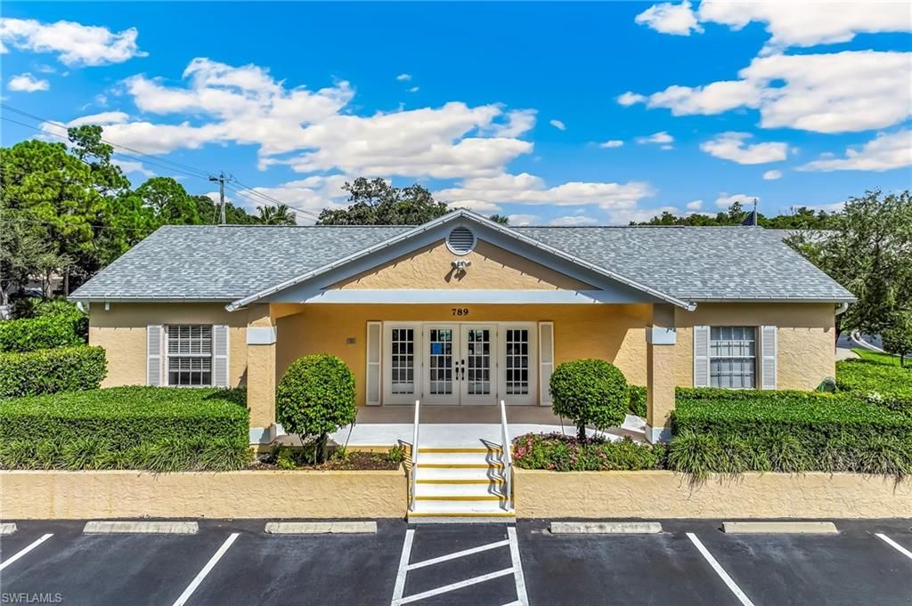 760 Wiggings Lake Dr , Naples, FL 34110 Photo