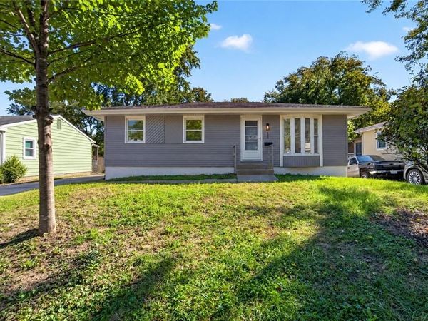 4909 N Manchester Avenue, Kansas City, MO 64119