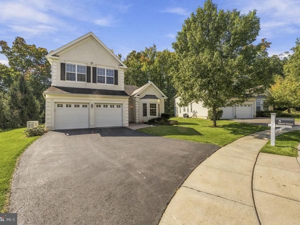 5 ASCOT COURT, KENDALL PARK, NJ 08824