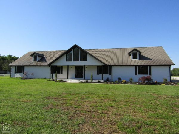 2501 Barnhill, Paragould, AR 72450